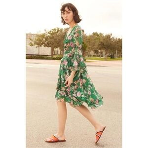 Eliza J Ruffle Sleeve Floral Faux Wrap Chiffon Dress in Kelly Green Size 2